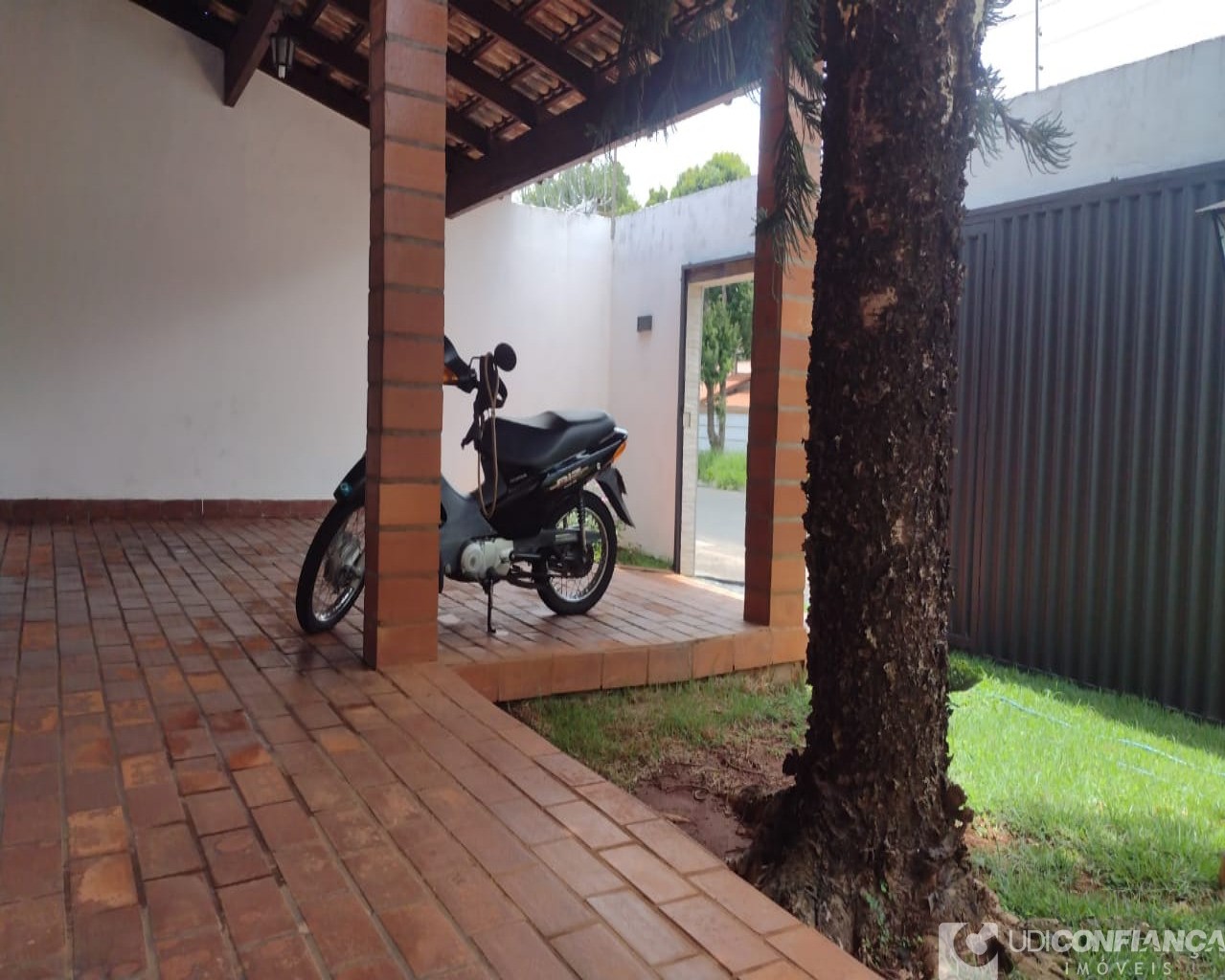 Casa à venda com 2 quartos, 193m² - Foto 3