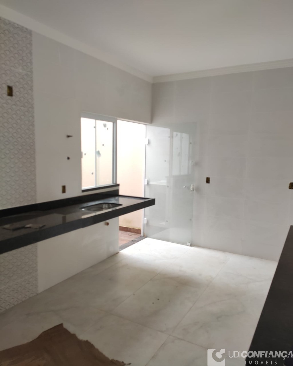 Casa à venda com 2 quartos, 67m² - Foto 9