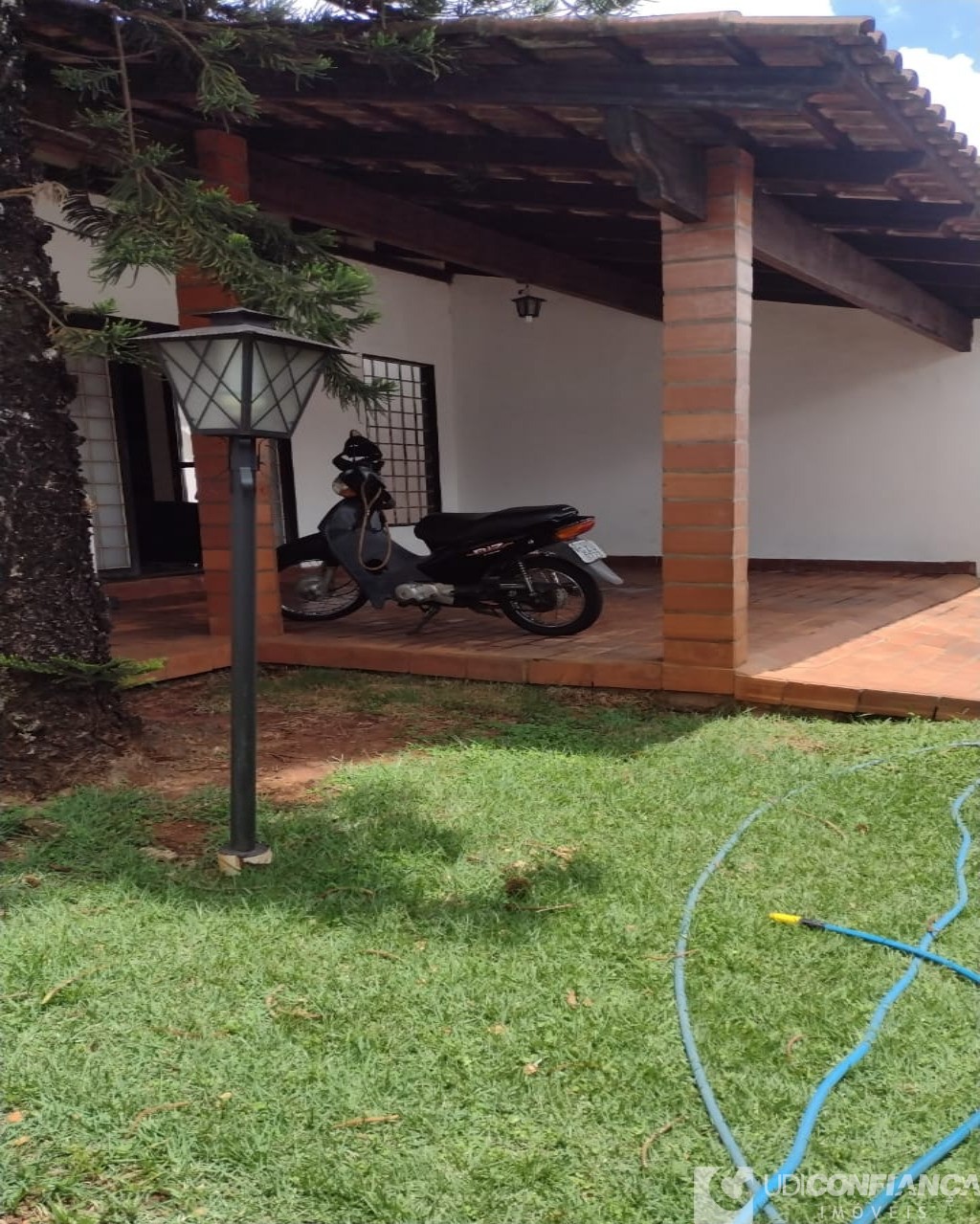 Casa à venda com 2 quartos, 193m² - Foto 2