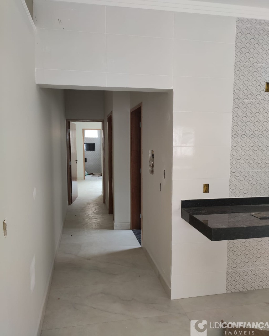 Casa à venda com 2 quartos, 67m² - Foto 8