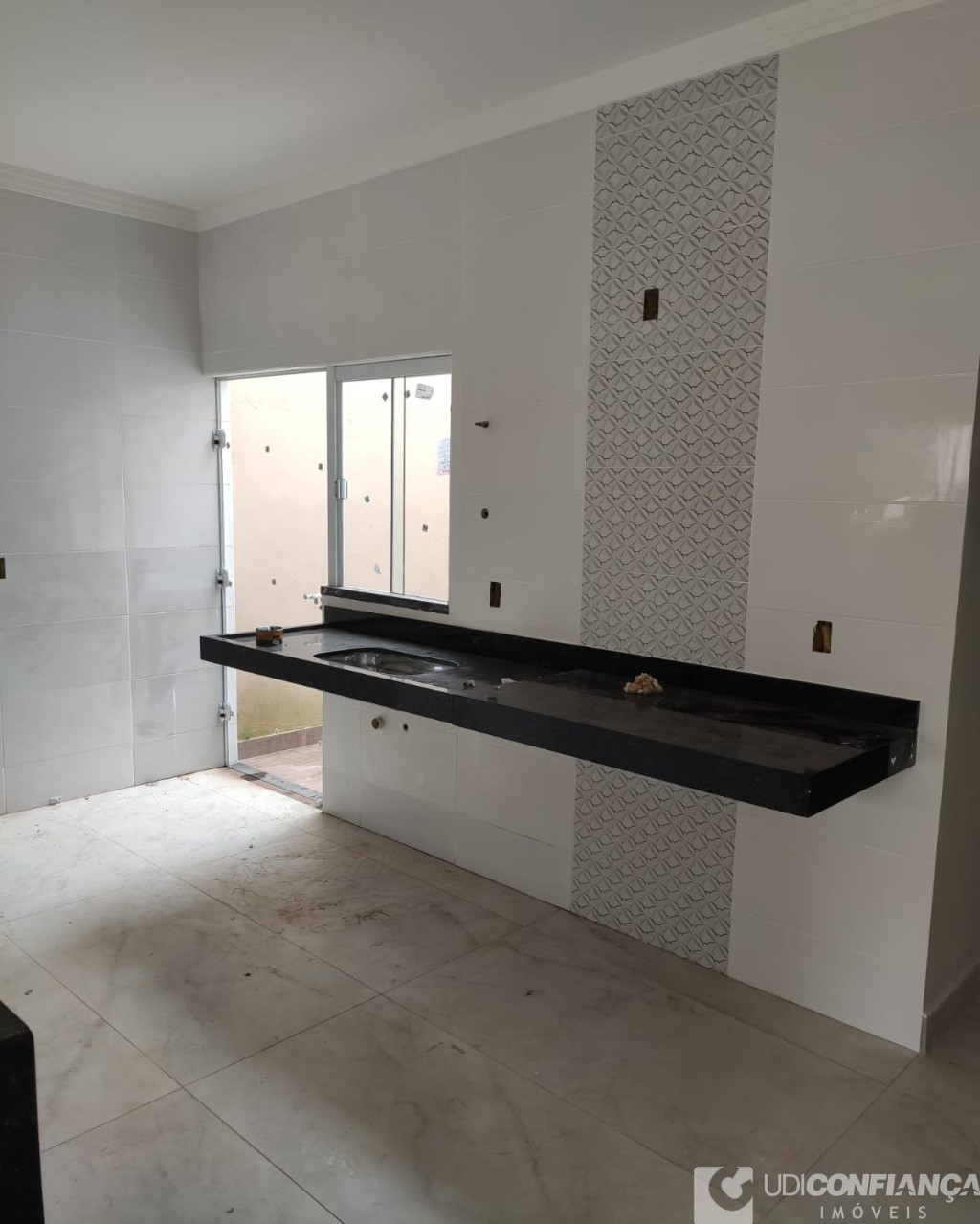 Casa à venda com 2 quartos, 67m² - Foto 5