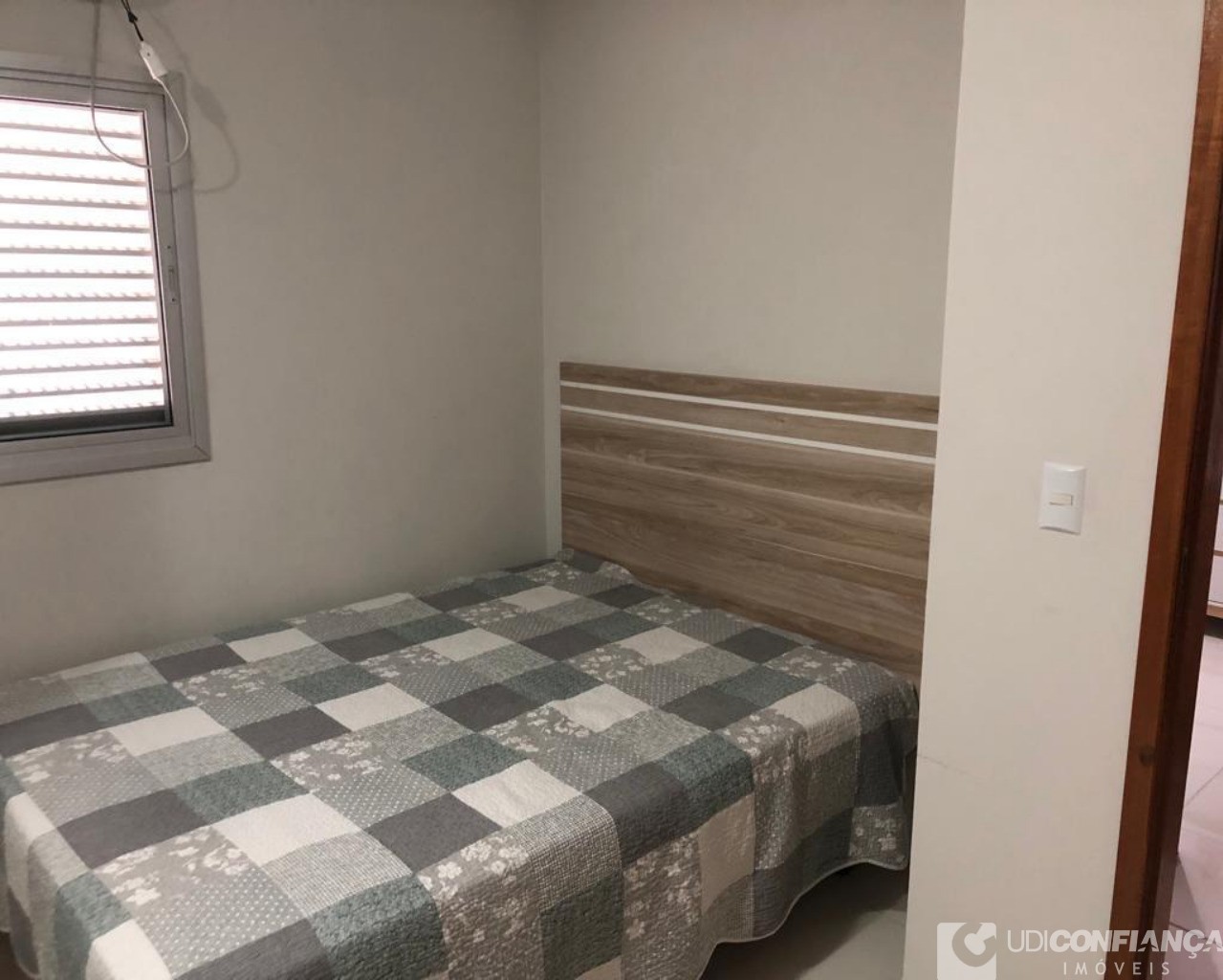 Apartamento à venda com 2 quartos, 55m² - Foto 2