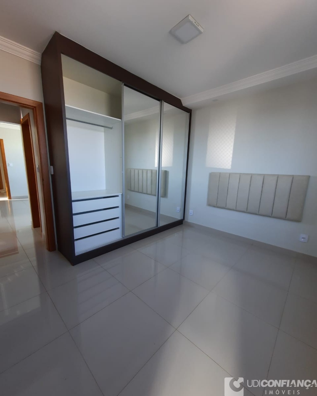 Apartamento à venda com 2 quartos, 67m² - Foto 19