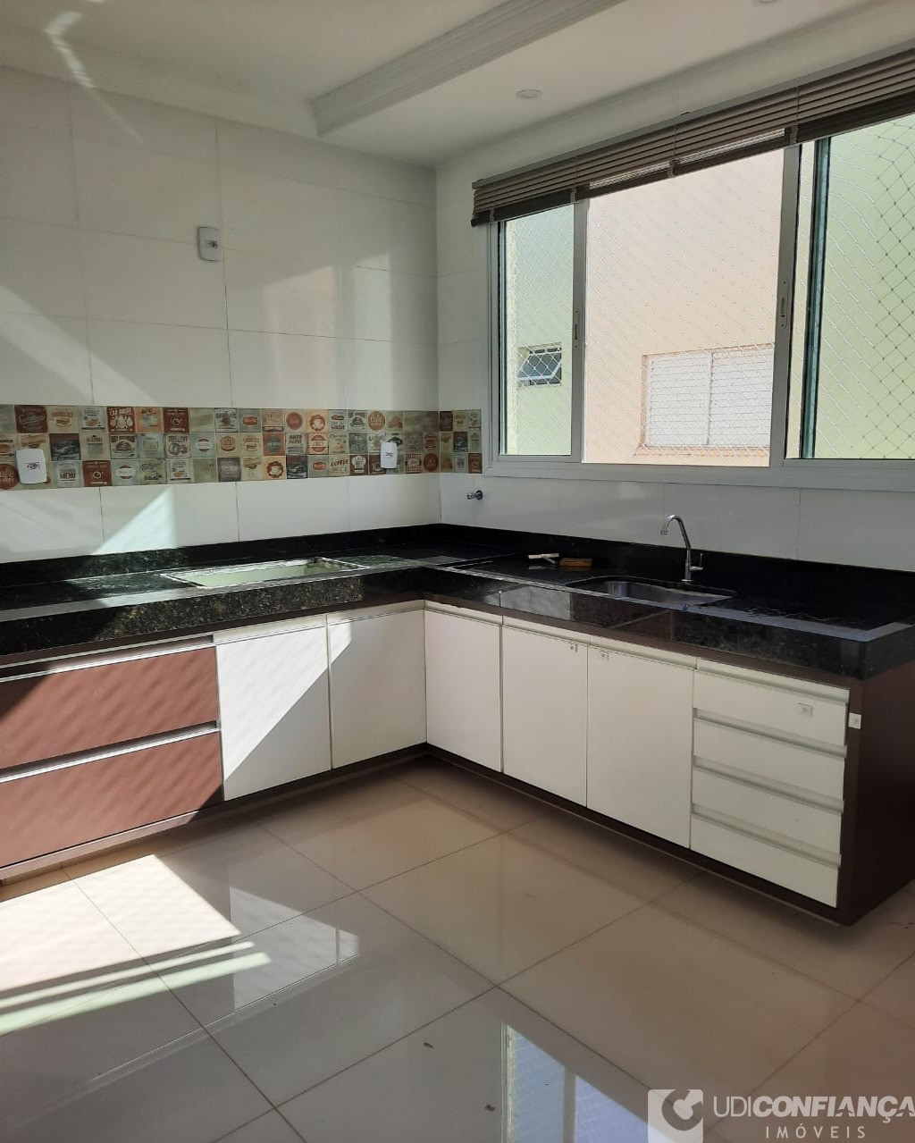 Apartamento à venda com 2 quartos, 67m² - Foto 15