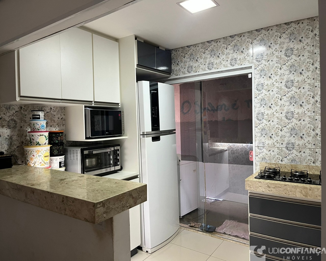 Casa à venda com 4 quartos, 170m² - Foto 3