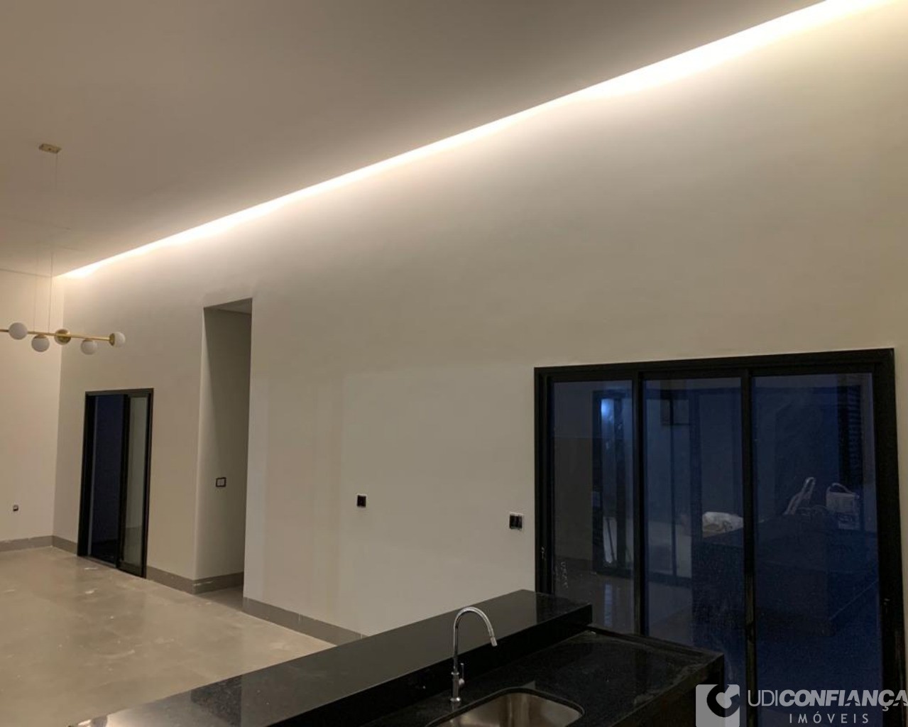 Casa à venda com 3 quartos, 180m² - Foto 6