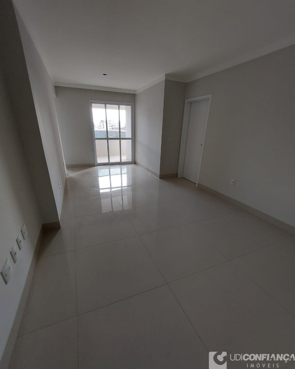 Apartamento à venda com 3 quartos, 82m² - Foto 4