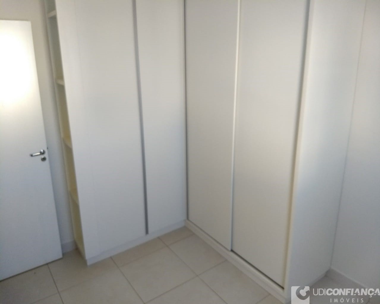 Apartamento à venda com 2 quartos, 92m² - Foto 11