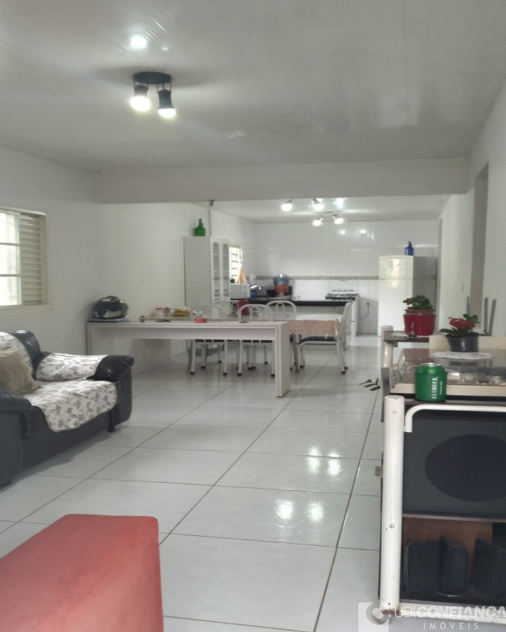 Casa à venda com 3 quartos, 300m² - Foto 5