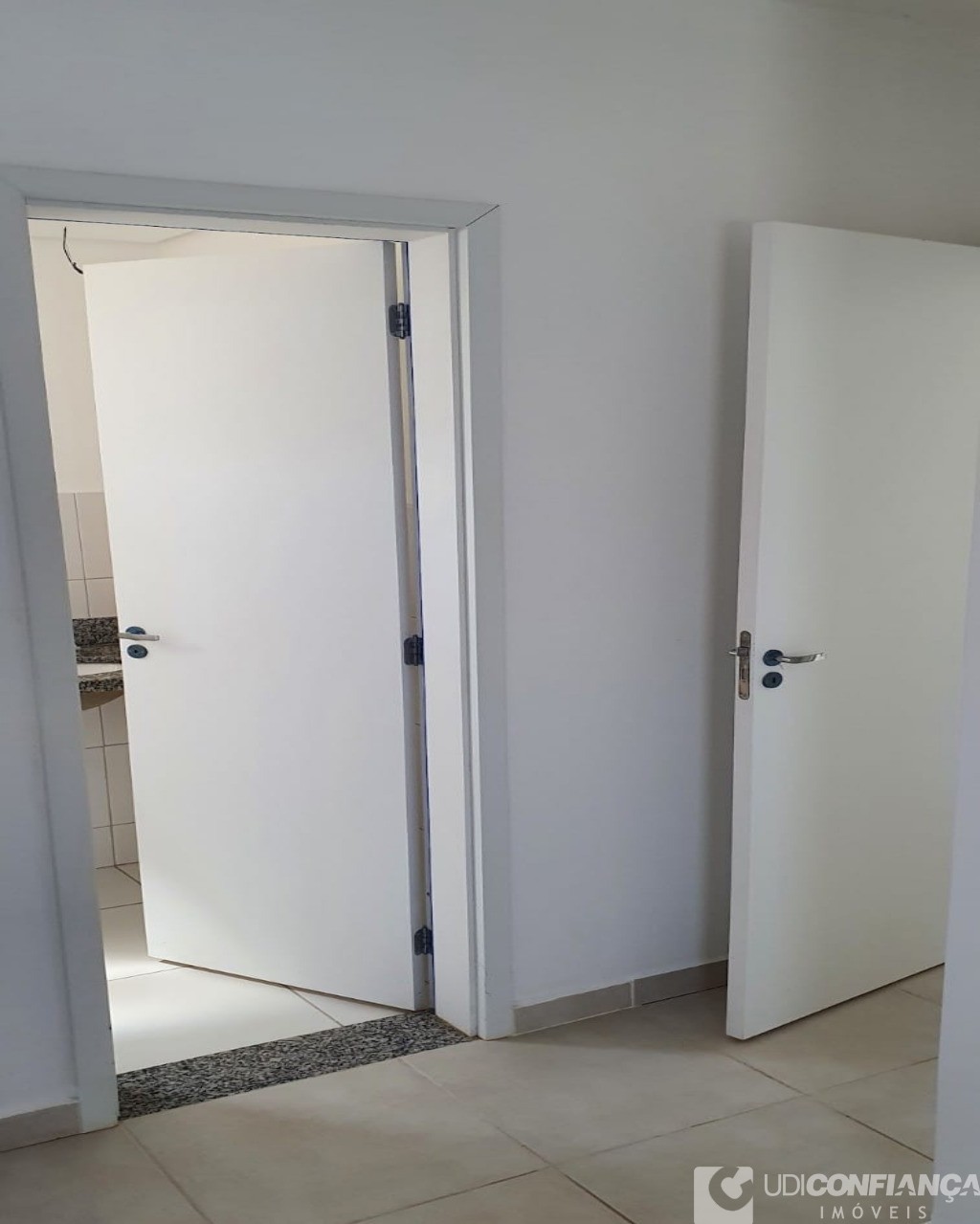 Apartamento à venda com 2 quartos, 48m² - Foto 3