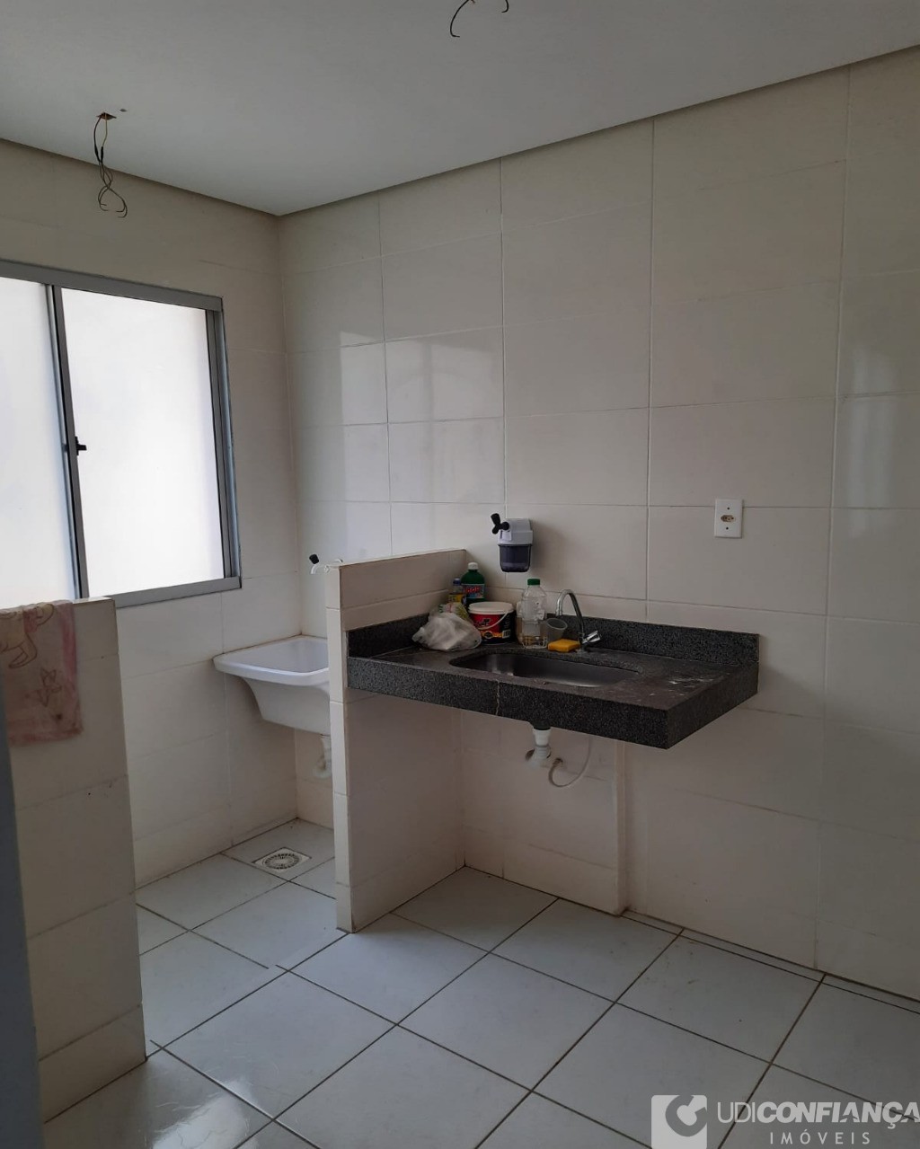 Apartamento à venda com 2 quartos, 50m² - Foto 2