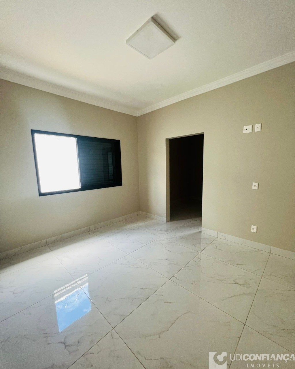 Casa à venda com 2 quartos, 250m² - Foto 25