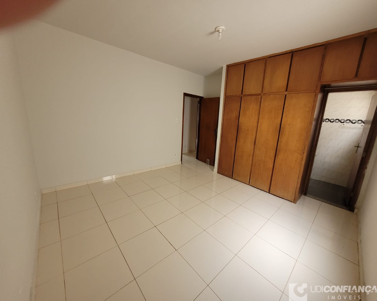 Casa à venda com 4 quartos, 230m² - Foto 16