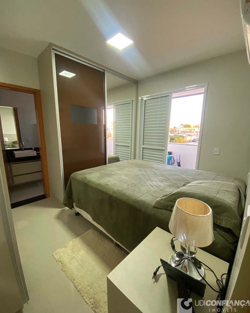 Apartamento à venda com 2 quartos, 56m² - Foto 15