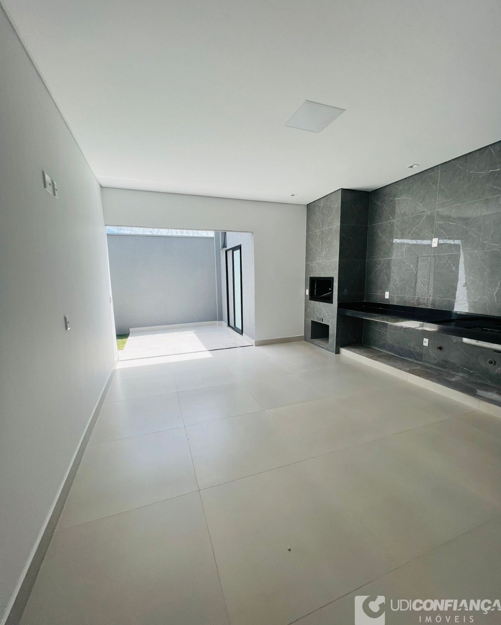 Casa à venda com 2 quartos, 250m² - Foto 31