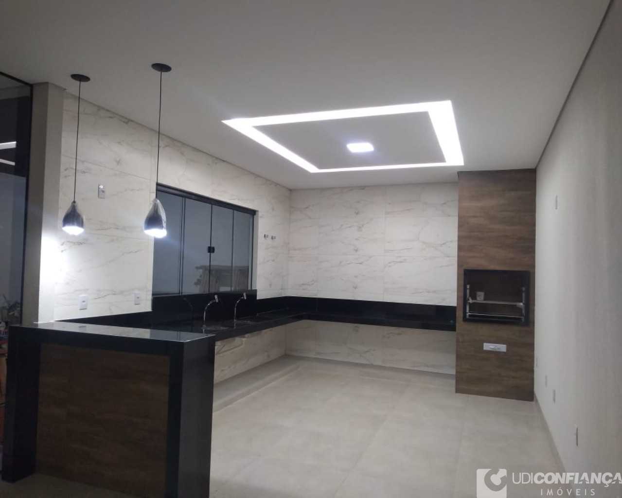 Casa à venda com 3 quartos, 200m² - Foto 11