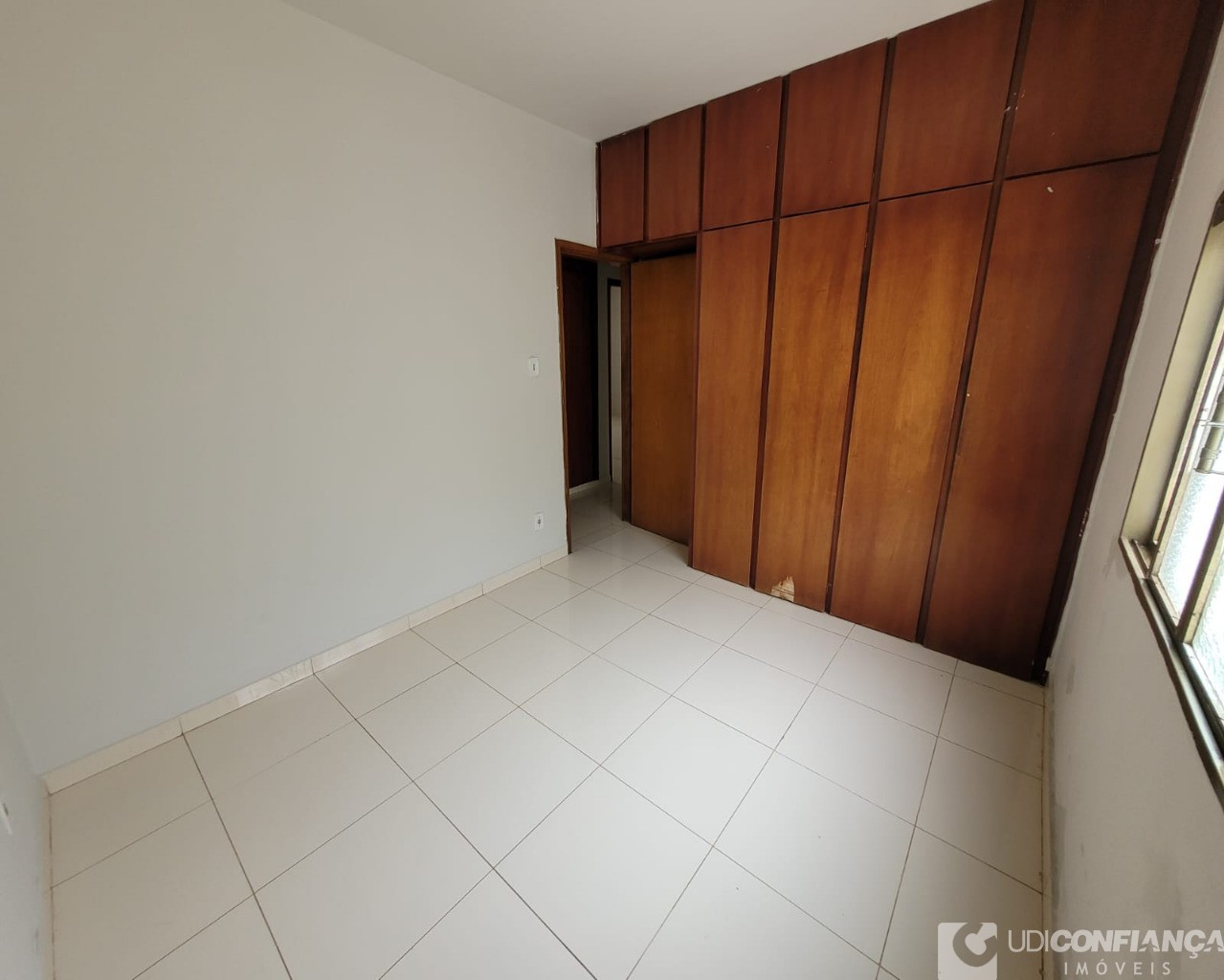 Casa à venda com 4 quartos, 230m² - Foto 14