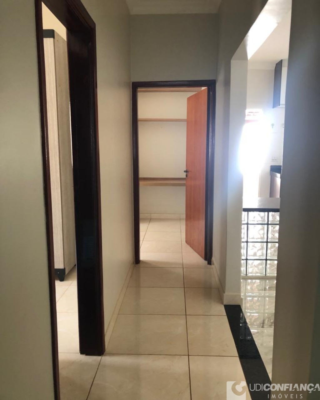 Casa à venda com 4 quartos, 186m² - Foto 6