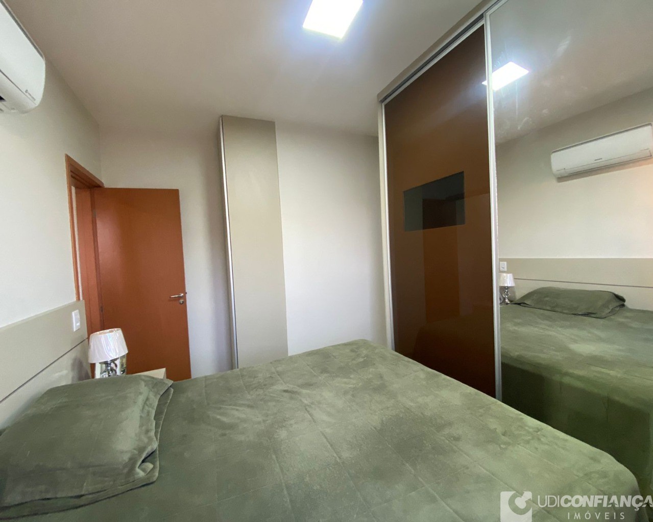 Apartamento à venda com 2 quartos, 56m² - Foto 14