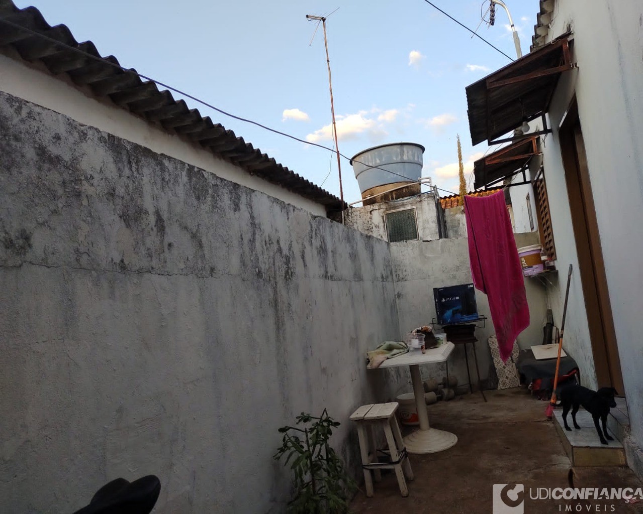 Casa à venda com 2 quartos, 250m² - Foto 5