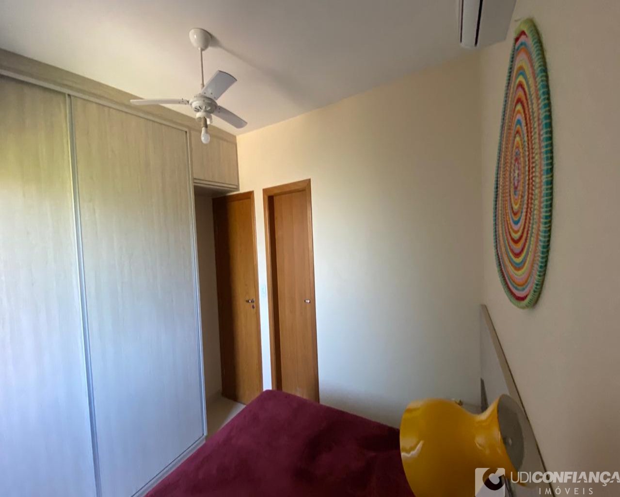 Apartamento à venda com 3 quartos, 75m² - Foto 4