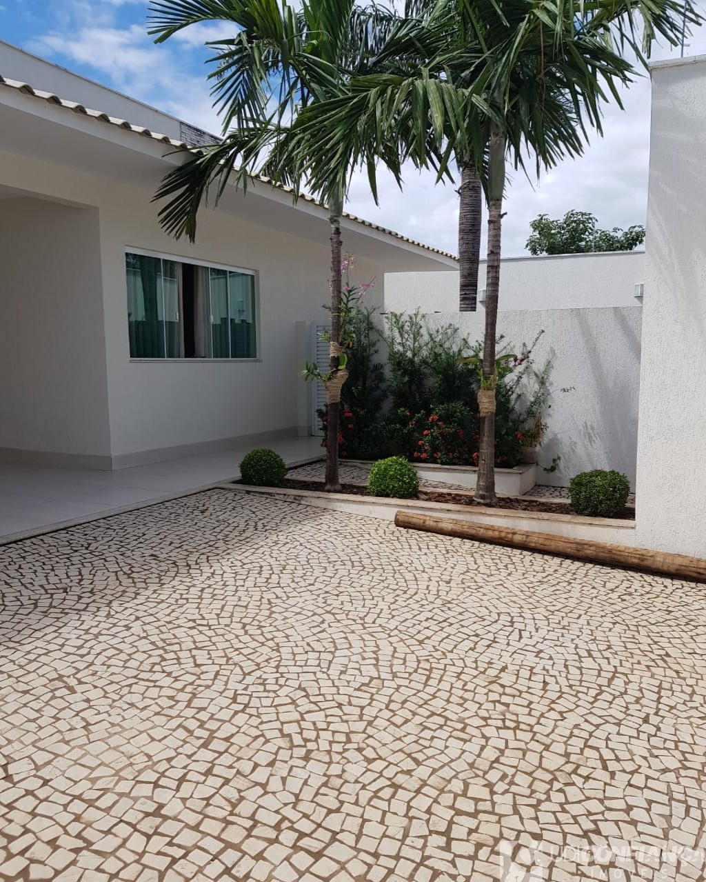 Casa à venda com 4 quartos, 250m² - Foto 10