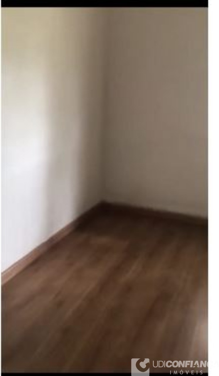 Casa à venda com 3 quartos, 248m² - Foto 5