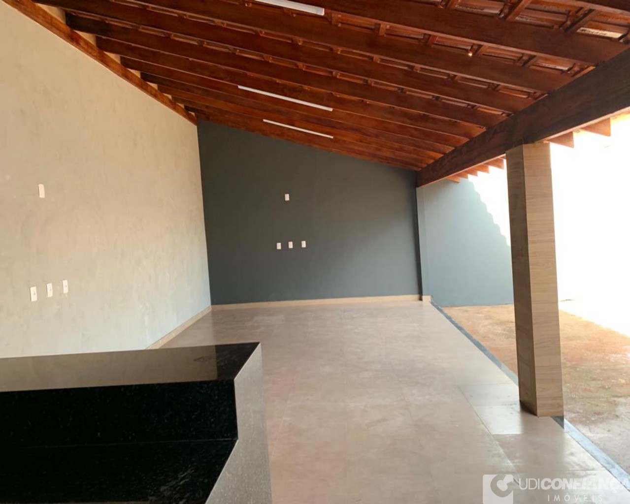 Casa à venda com 2 quartos, 125m² - Foto 12