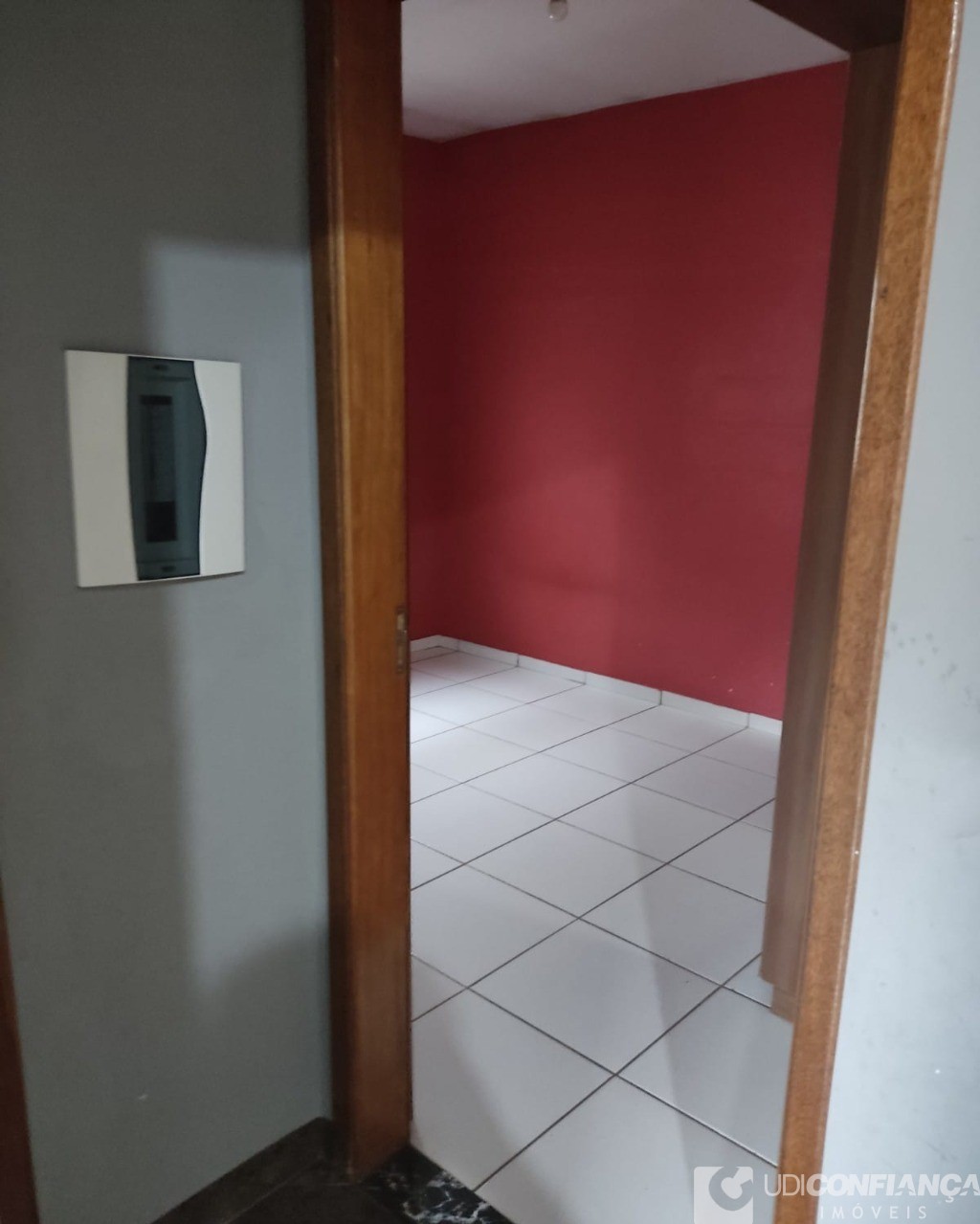 Casa à venda com 2 quartos, 250m² - Foto 9