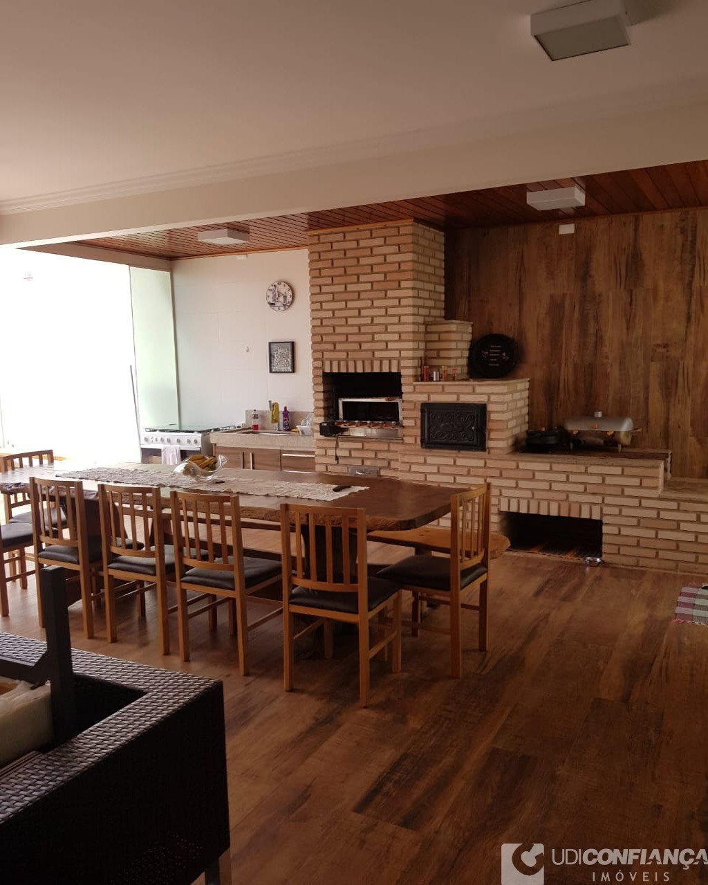 Casa à venda com 4 quartos, 250m² - Foto 17