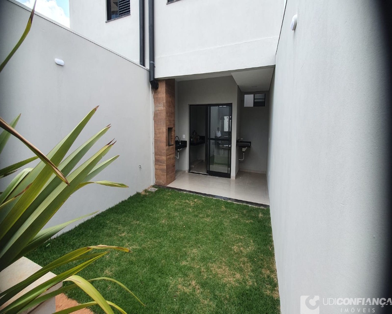 Casa à venda com 3 quartos, 125m² - Foto 7