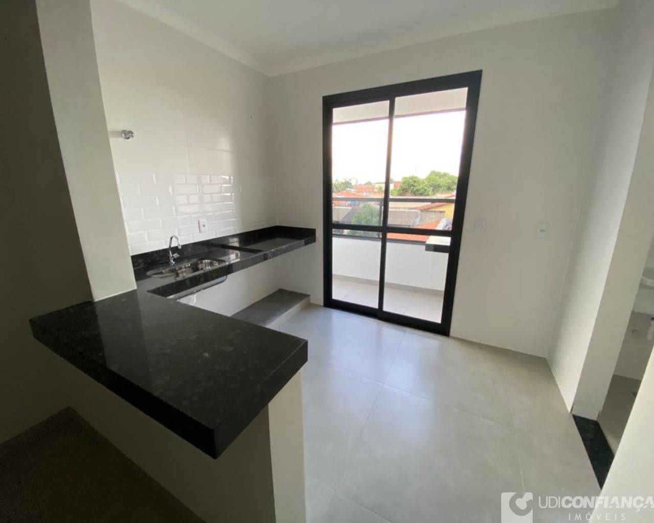 Apartamento à venda com 2 quartos, 50m² - Foto 1