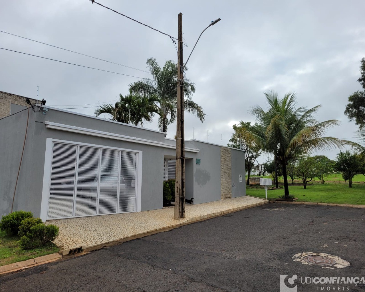 Casa à venda com 4 quartos, 250m² - Foto 24