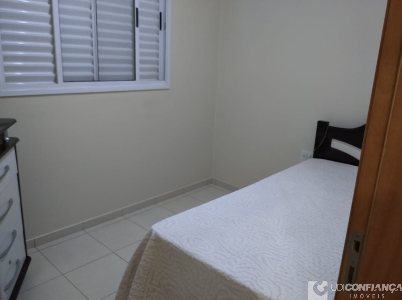 Apartamento à venda com 2 quartos, 70m² - Foto 12