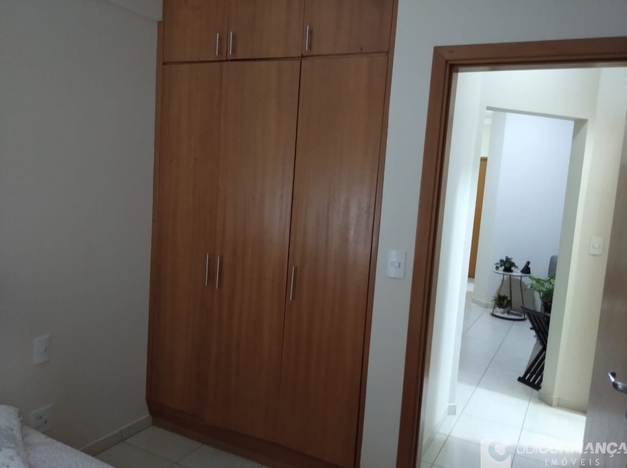 Apartamento à venda com 2 quartos, 70m² - Foto 11