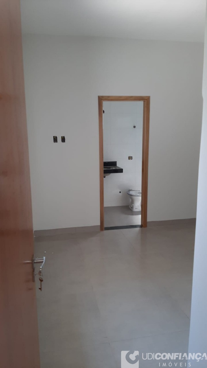 Casa à venda com 3 quartos, 81m² - Foto 21