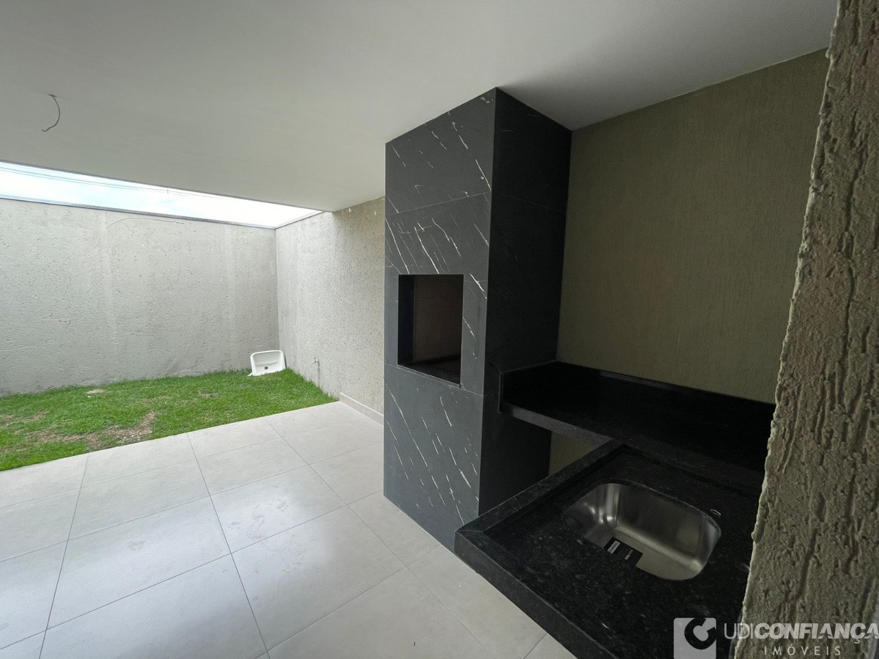 Casa à venda com 3 quartos, 95m² - Foto 12