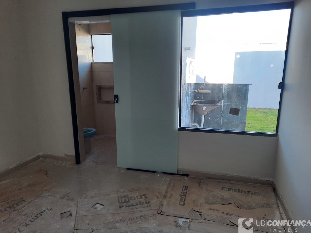 Casa à venda com 3 quartos, 114m² - Foto 8