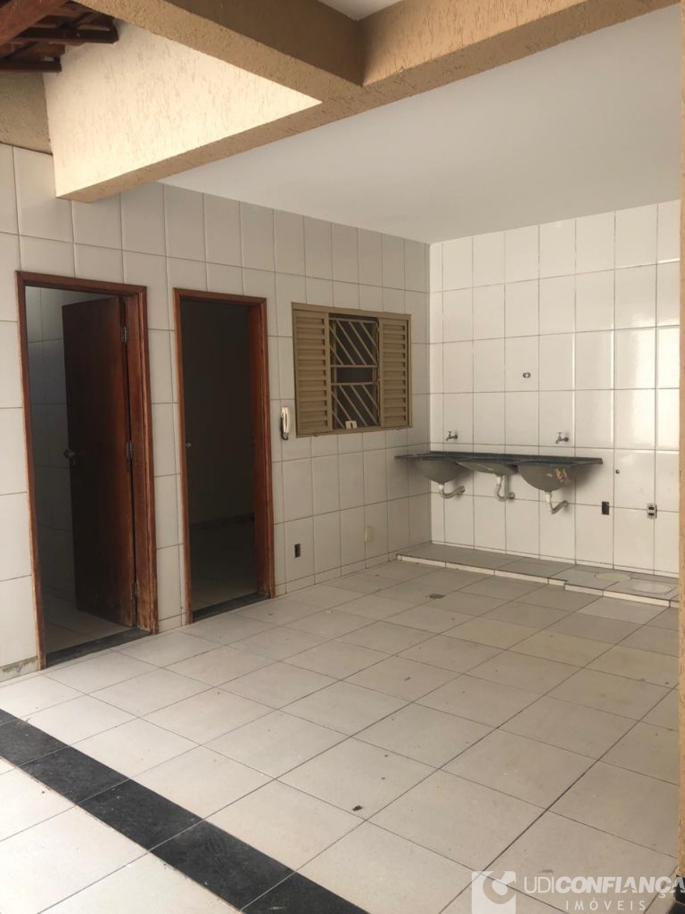 Casa à venda com 3 quartos, 182m² - Foto 18