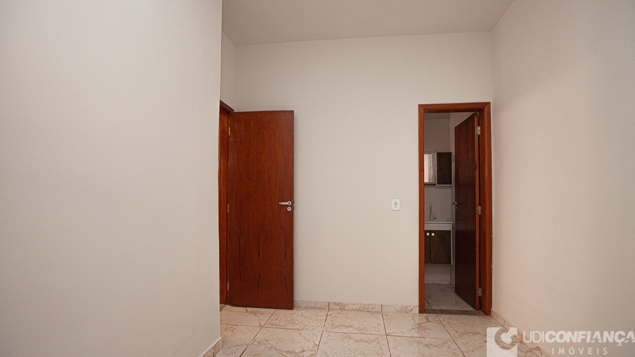 Casa à venda com 2 quartos, 50m² - Foto 22