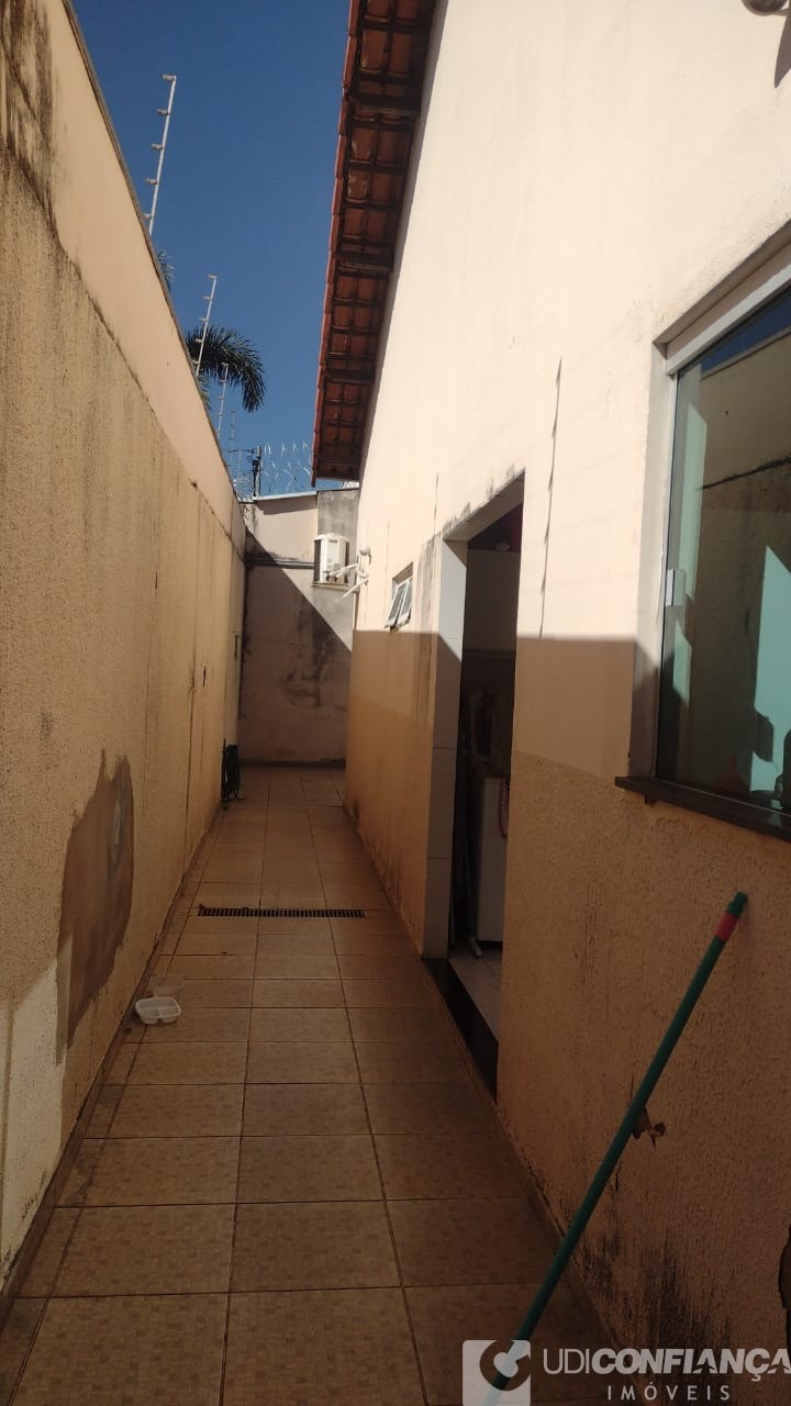 Casa à venda com 3 quartos, 130m² - Foto 7