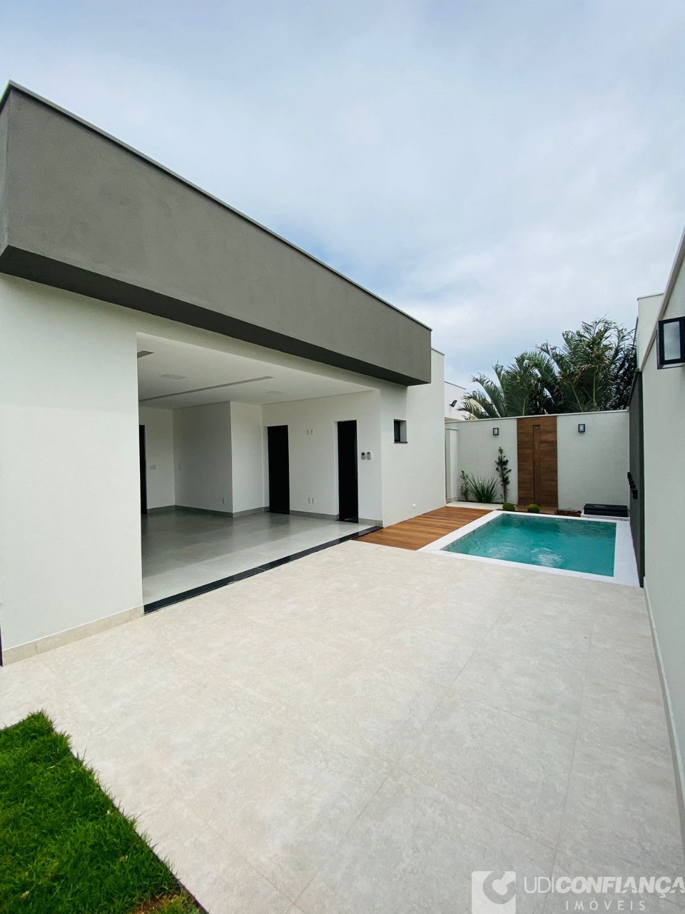 Casa à venda com 3 quartos, 200m² - Foto 9