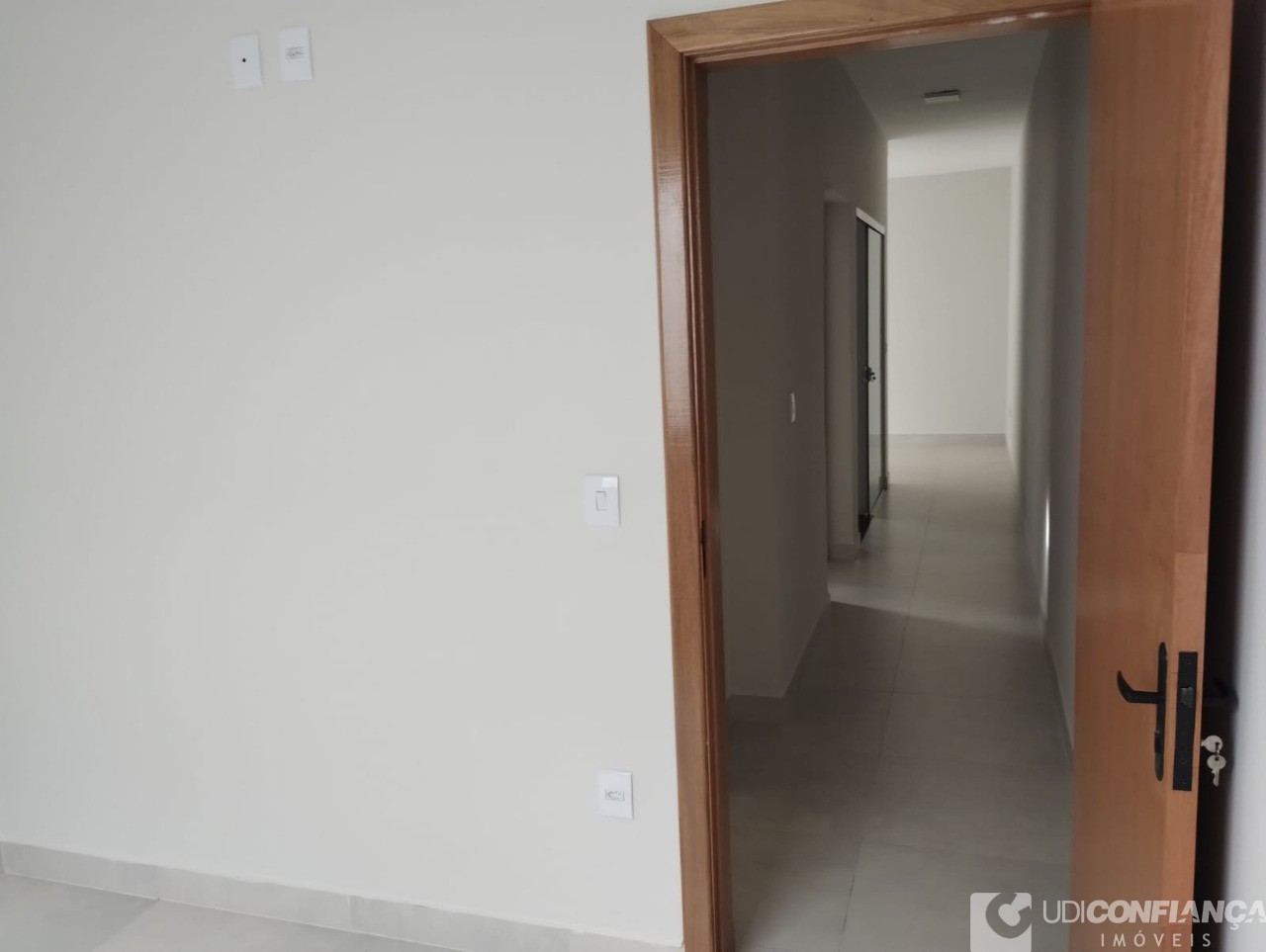 Casa à venda com 3 quartos, 80m² - Foto 13