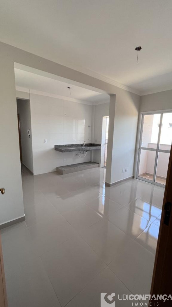 Apartamento à venda com 2 quartos, 46m² - Foto 1