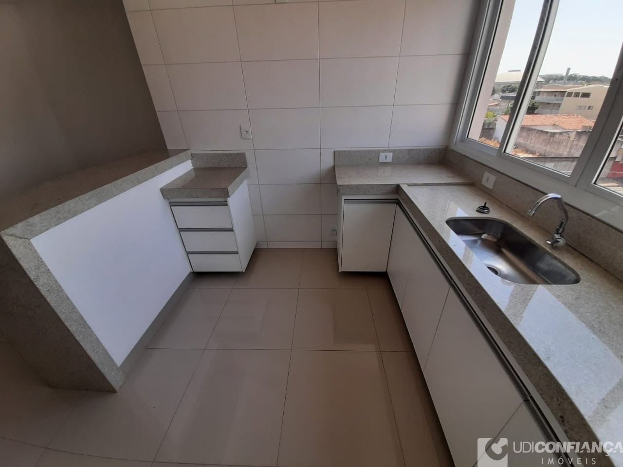 Apartamento à venda com 2 quartos, 50m² - Foto 9