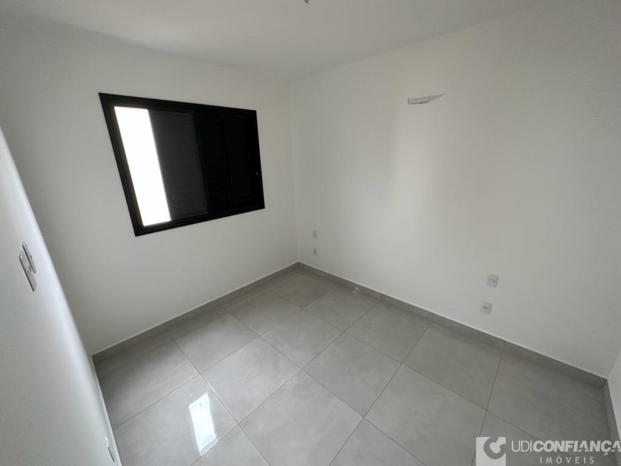 Apartamento à venda com 2 quartos, 65m² - Foto 10