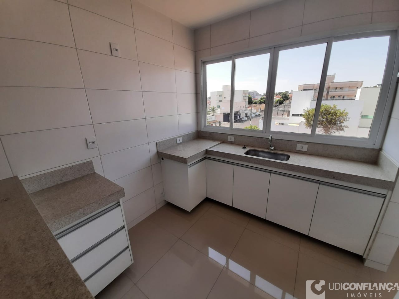 Apartamento à venda com 2 quartos, 50m² - Foto 7