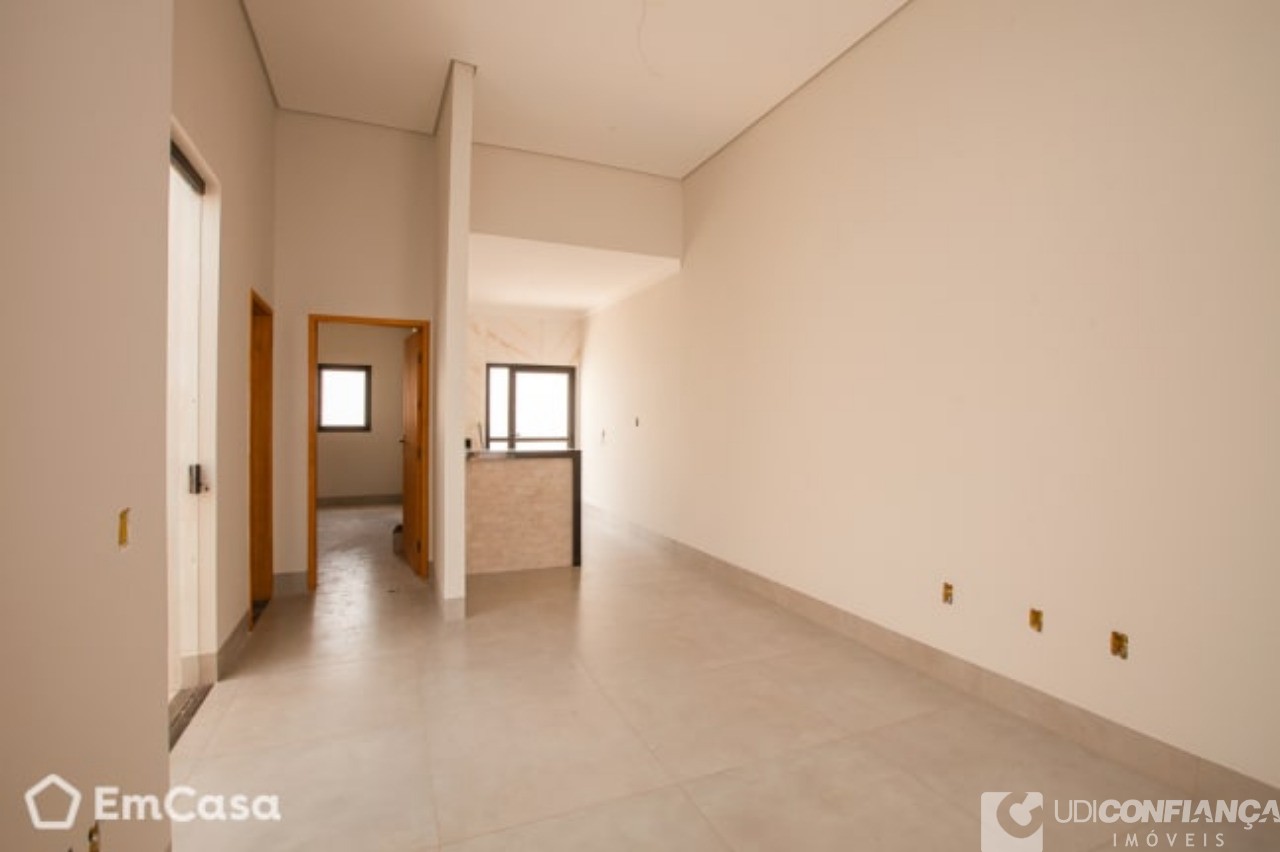 Casa à venda com 3 quartos, 80m² - Foto 14