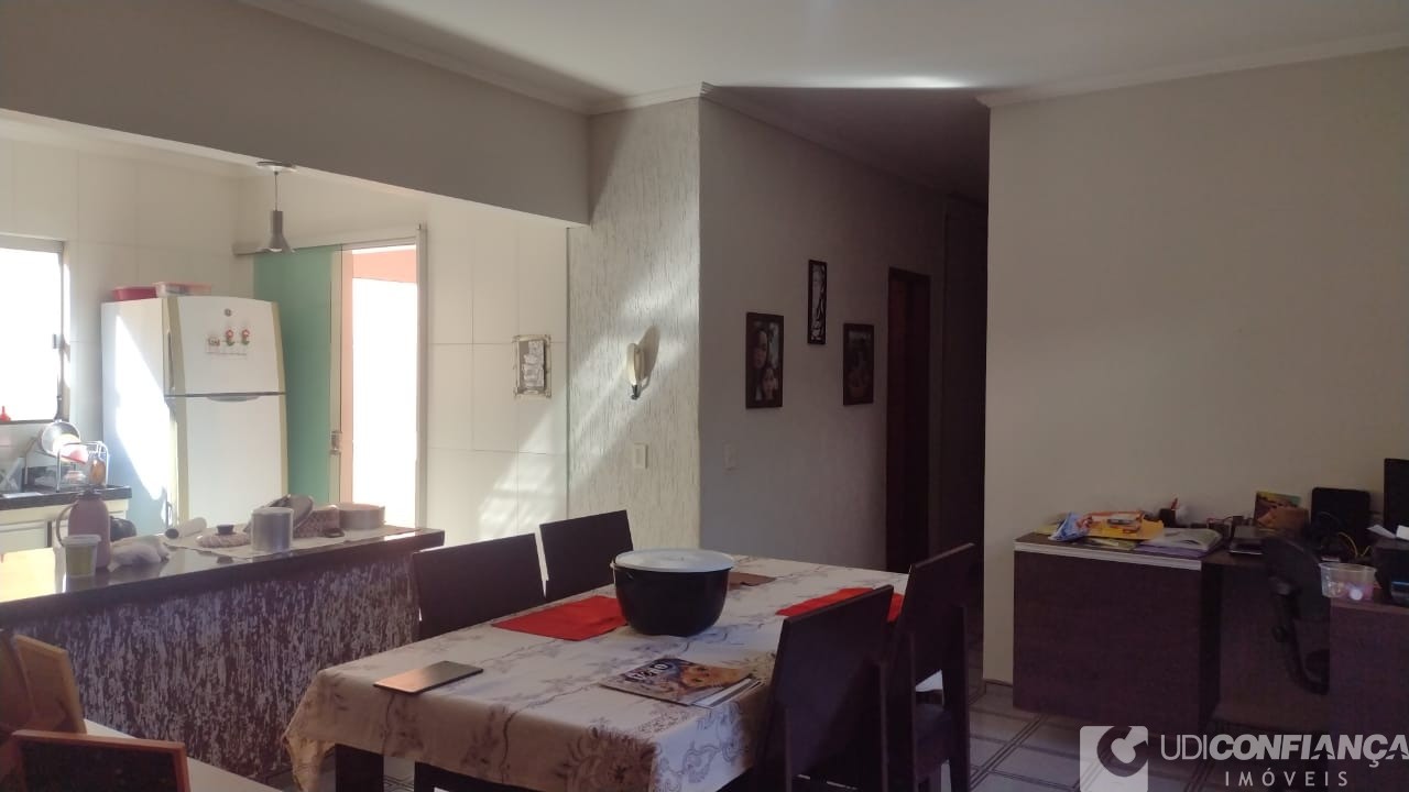 Casa à venda com 3 quartos, 130m² - Foto 5