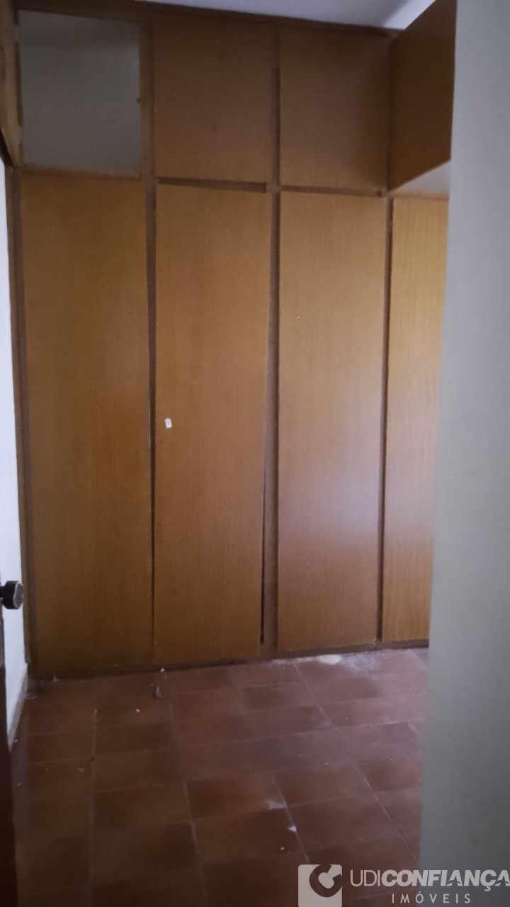 Casa à venda com 3 quartos, 240m² - Foto 17